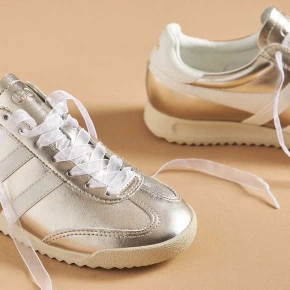 Gola  Gold White Sneakers. NIB Sz 8 - Picture 3 of 3